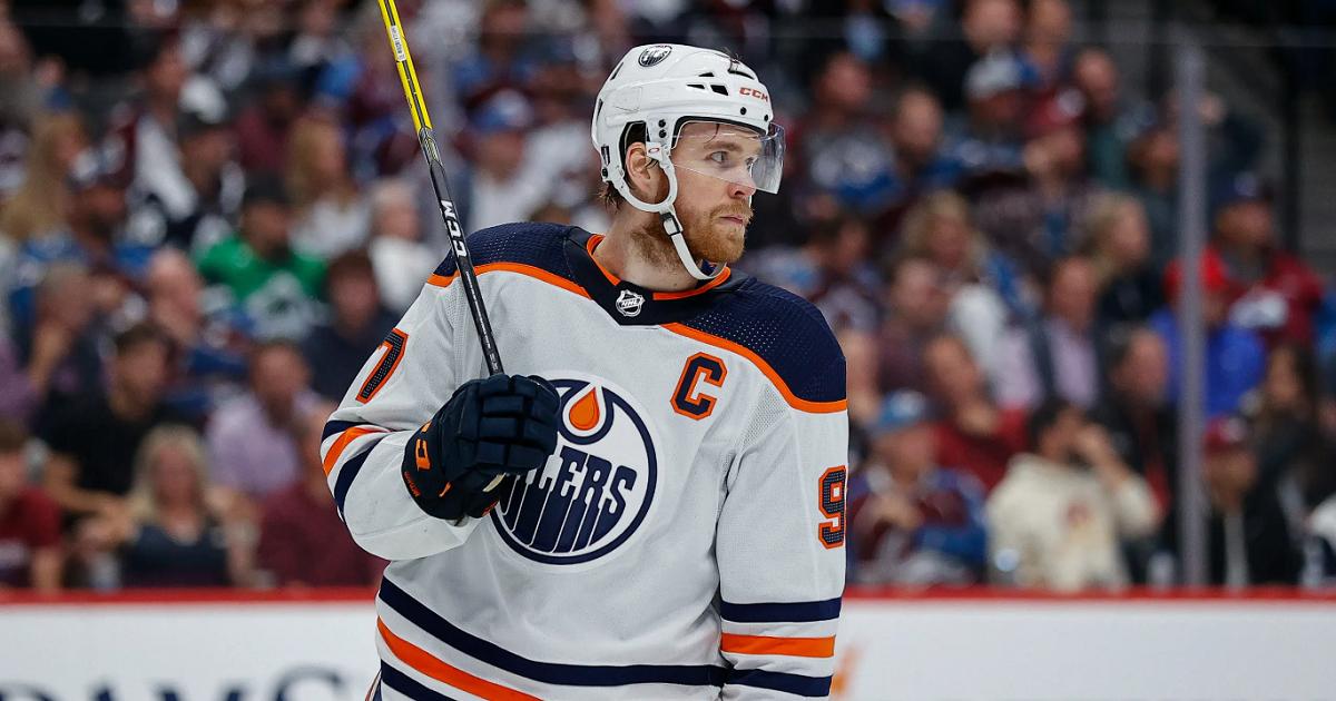 Leak of new jersey for the Oilers causes uproar among fans.