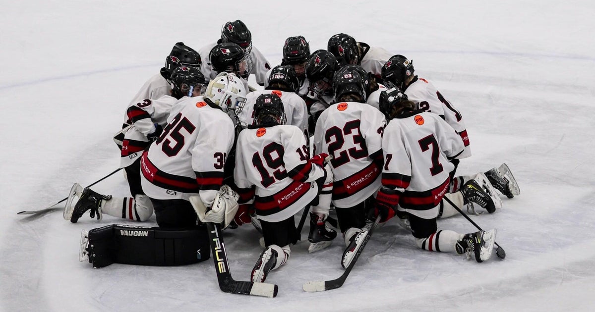 Parents frustrated as Minnesota hockey association penalizes postgame prayer