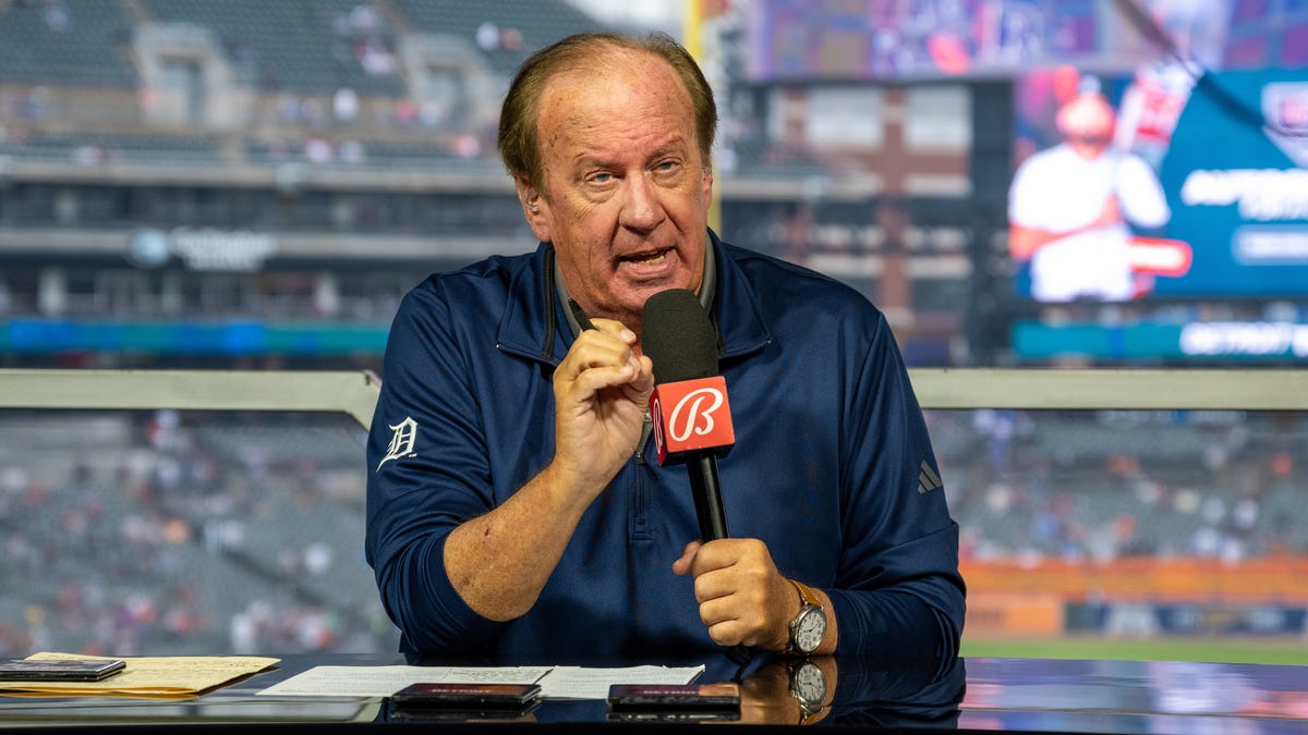 Detroit sports TV fixture retiring at end of Wings' season