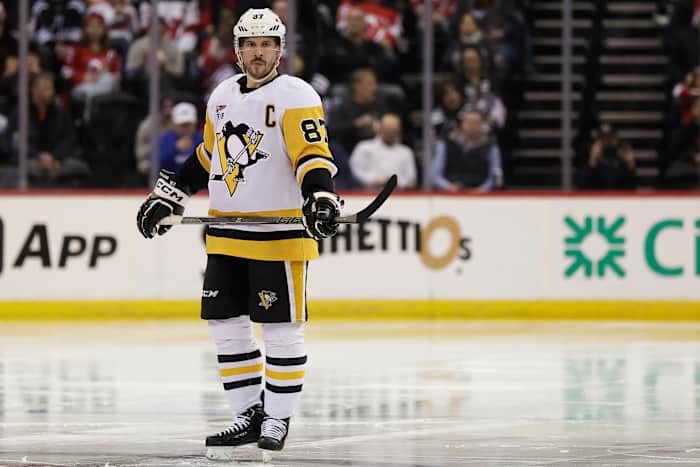 Sidney Crosby understands why trade talk surrounds him as the Penguins keep losing