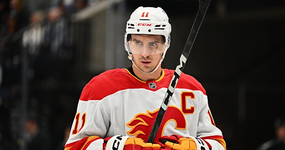 Calgary Flames sign captain Mikael Backlund to two-year, $6.5 million contract extension