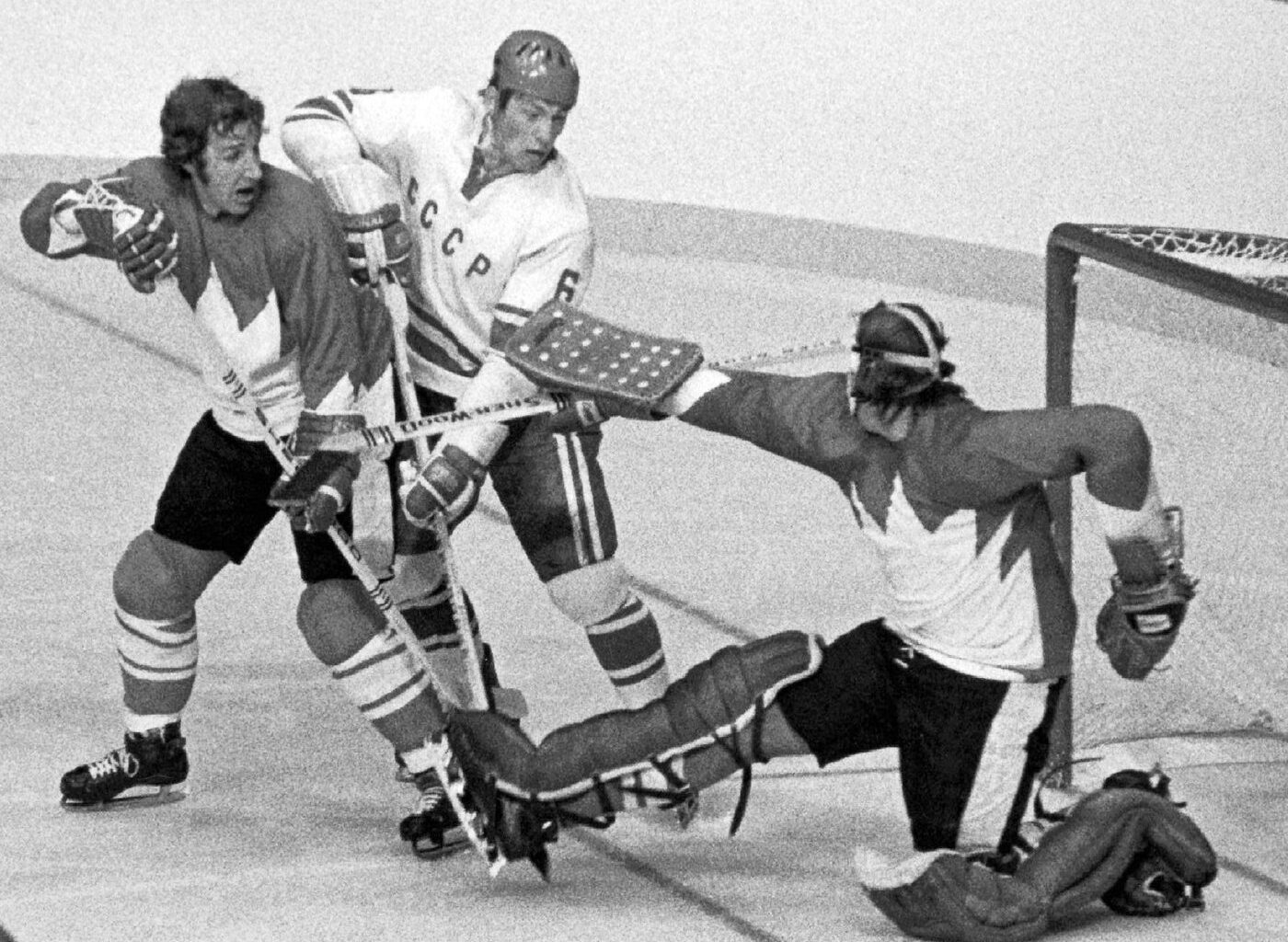Hockey world mourns loss of Montreal Canadiens legend Ken Dryden | Fraser Valley Today