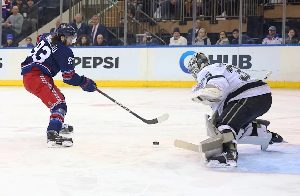 Darcy Kuemper of the Kings makes a stop on a shot by Mika Zibanejad. Robert Sabo for NY Post