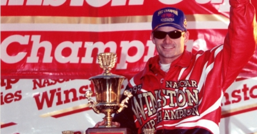 Jeff Gordon recalls 1997 championship pressure heading into NASCAR playoff elimination weekend at Bristol