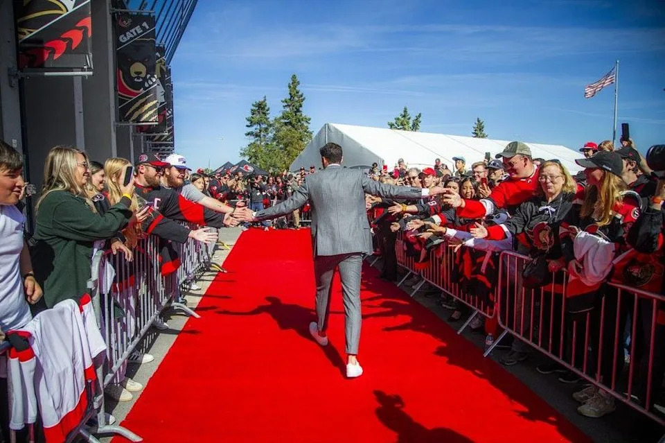 Players walked the red carpet, trying to greet as many fans as they could, on their way into the Canadian Tire Centre on Sunday.
