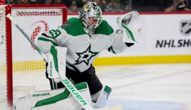Dallas Stars goaltender Jake Oettinger prepares to save the puck during the first period of an NHL hockey game against the Minnesota Wild, Saturday, Nov. 16, 2024, in St. Paul, Minn. (AP Photo/Ellen Schmidt)