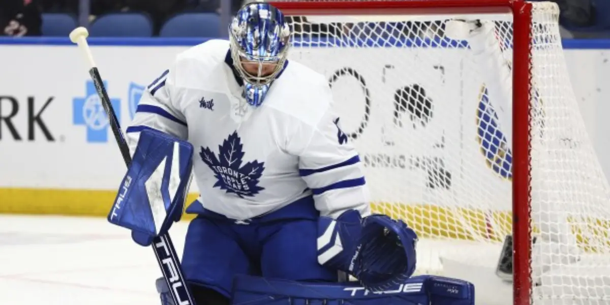 Anthony Stolarz Leaves Game One Against Florida Panthers