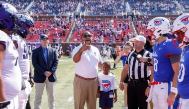Dallas, Fort Worth mayors make annual wager on Iron Skillet game between SMU and TCU