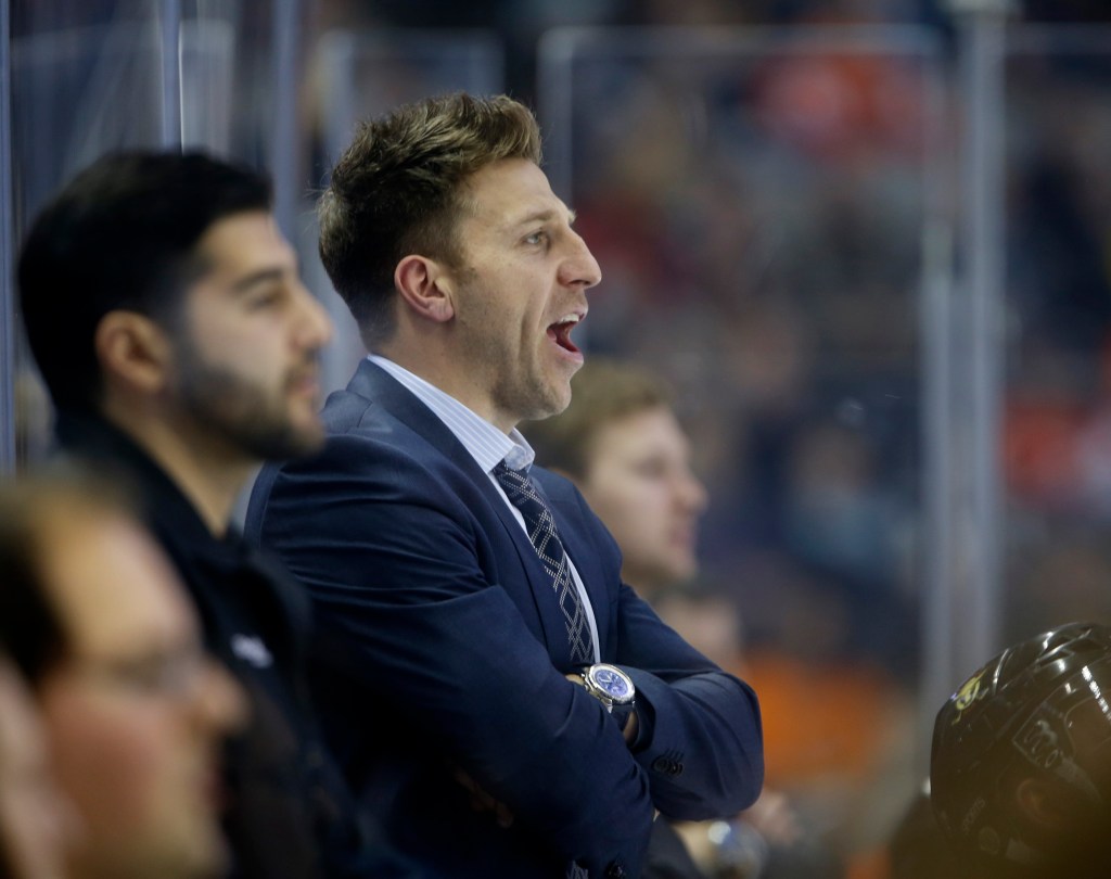 Ryane Clowe rejoins New York Rangers after leaving San Jose Sharks