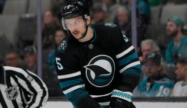 San Jose Sharks' Vincent Desharnais reflects on year with Canucks, Penguins