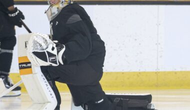 Bruins fall to Flyers, 3-2, in shootout