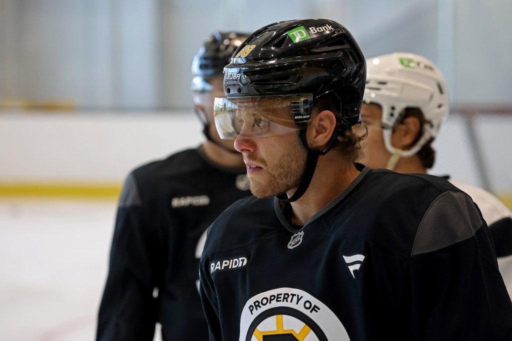 David Pastrnak will miss first few days of Bruins' training camp