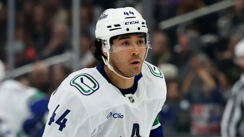 Kiefer Sherwood #44 of the Vancouver Canucks against the Los Angeles Kings.