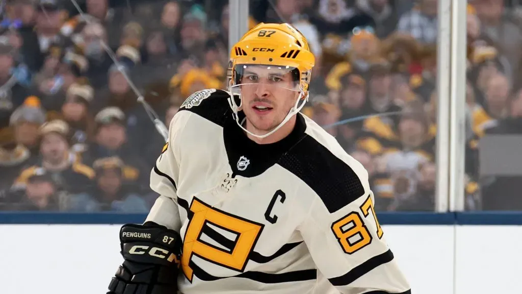 Sidney Crosby playing for the Penguins