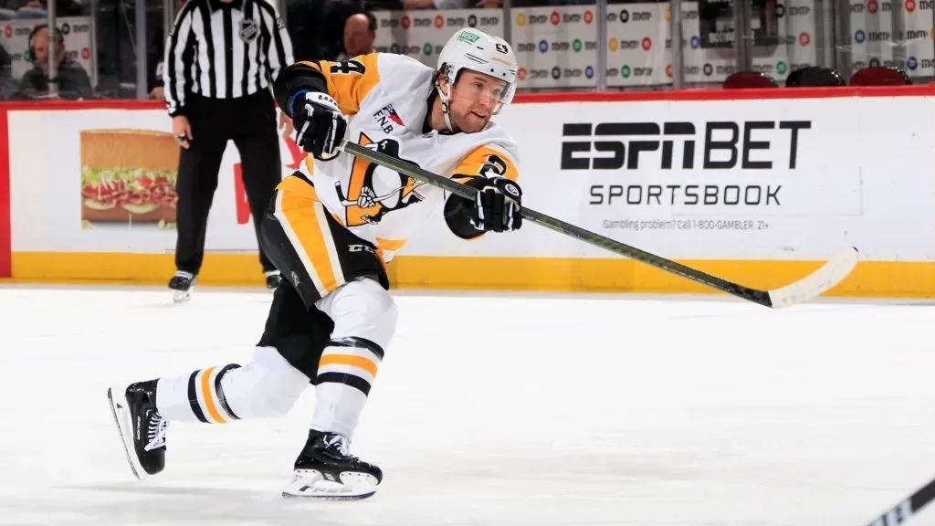 Matt Grzelcyk posted a 40-point season with the Penguins in 2024–25. (Photo by Bruce Bennett/Getty Images)