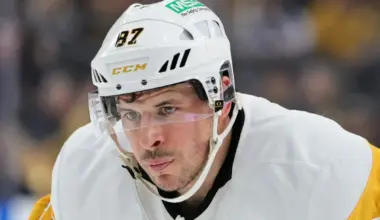 Former Sidney Crosby teammate reportedly draws interest from four NHL teams despite Blackhawks PTO