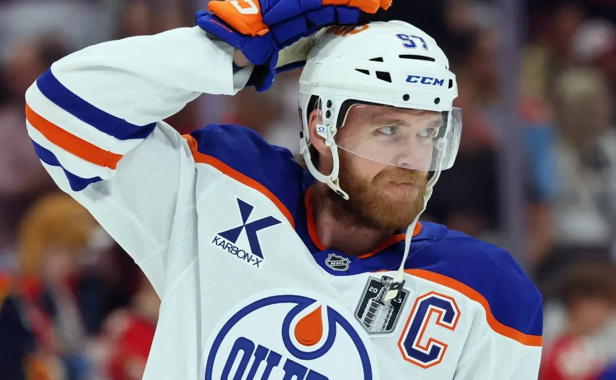 NHL Rumors: Oilers face ‘slight chance’ of landing three-time Stanley Cup champion amid Connor McDavid contract uncertainty