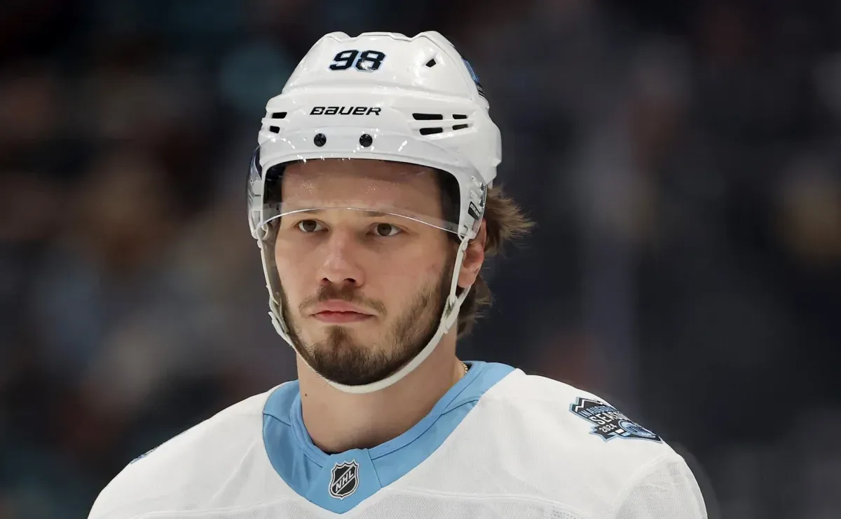 Mikhail Sergachev warns NHL rivals with defiant message about Mammoth’s defensive plan