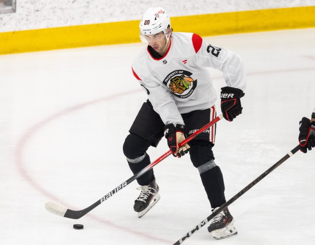 Chicago Blackhawks center Ryan Greene shoots around during practice at the Fifth Third Arena in Chicago on Wednesday, Sept. 10, 2025. (Dominic Di Palermo/ Chicago Tribune)