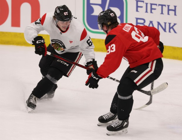 Left wing Samuel Savoie (67) practices Thursday, Sept. 18, 2025, as the Chicago Blackhawks begin training camp at Fifth Third Arena. (Brian Cassella/Chicago Tribune)