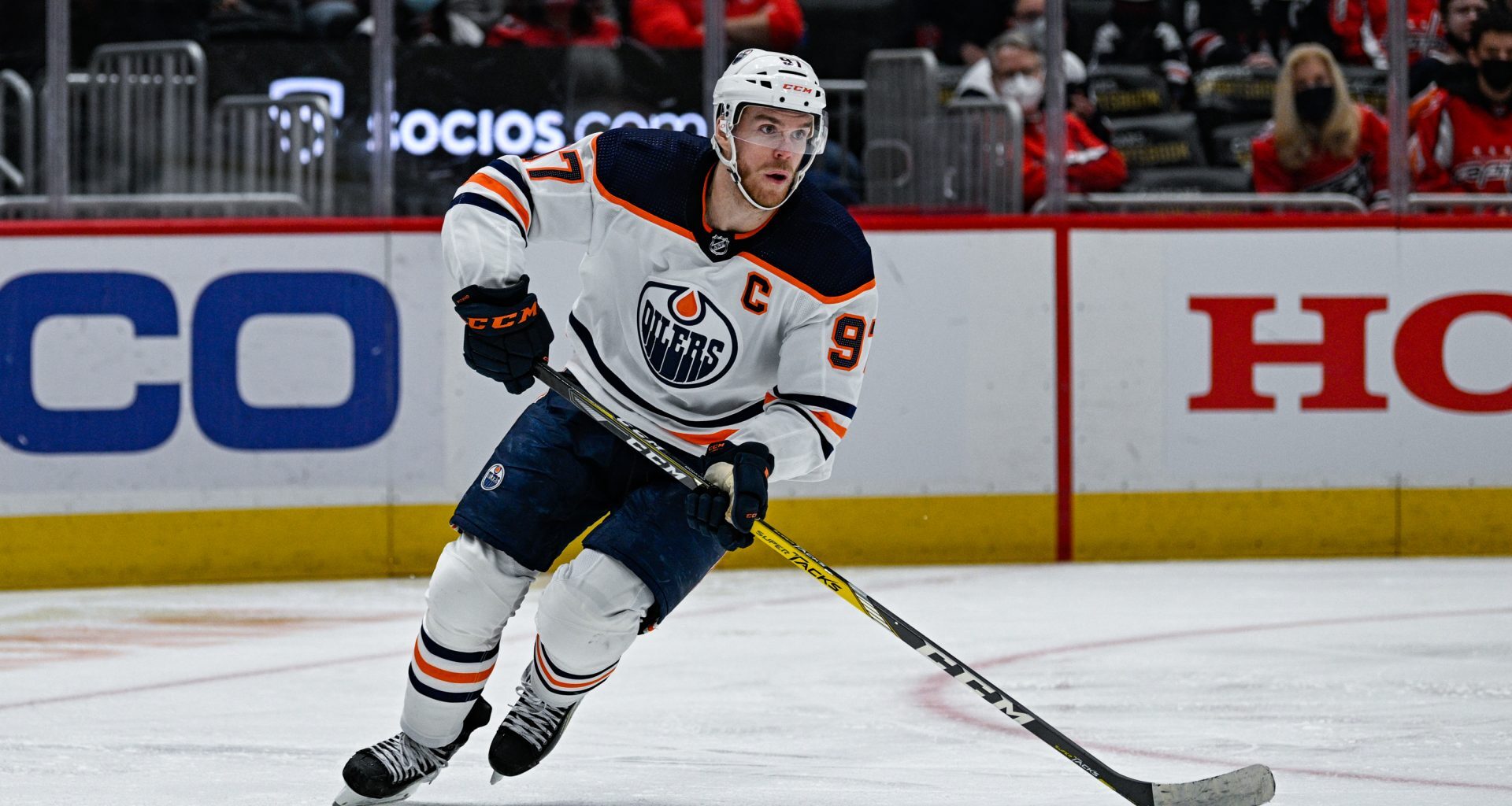 What Would the Flames Lineup Look Like With Connor McDavid?