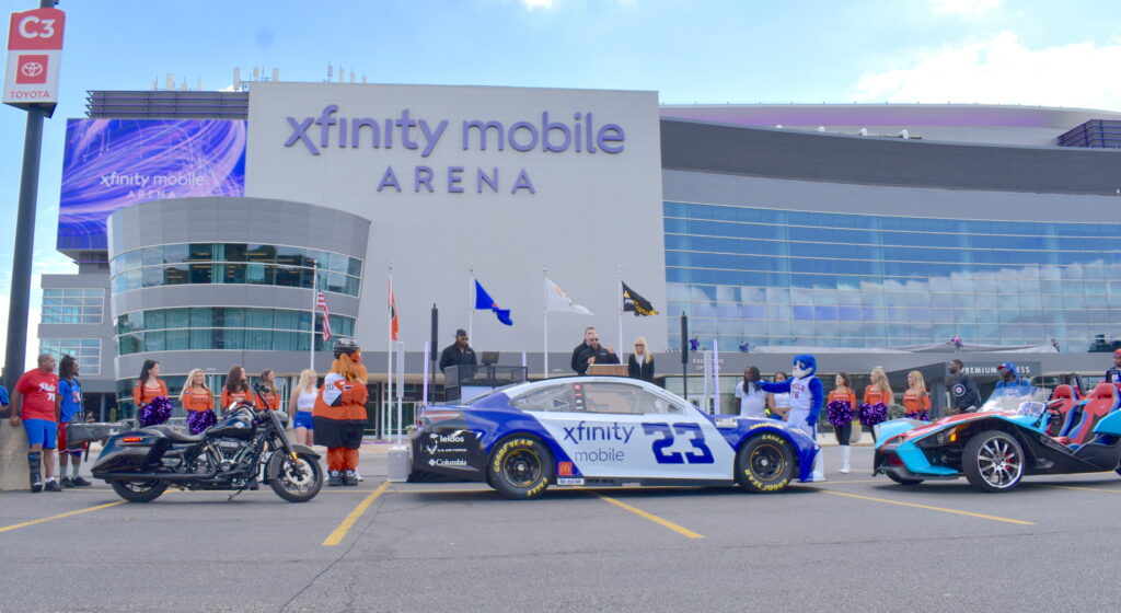 Newly named Xfinity Mobile Arena awaits hockey, basketball games