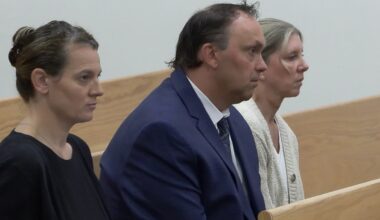 Former Boston Bruins player Eric Nickulas charged with child enticement – NBC Boston