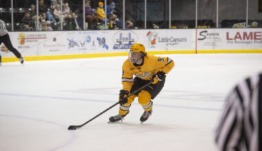 Huskies hockey debuts new look, new roster | News, Sports, Jobs