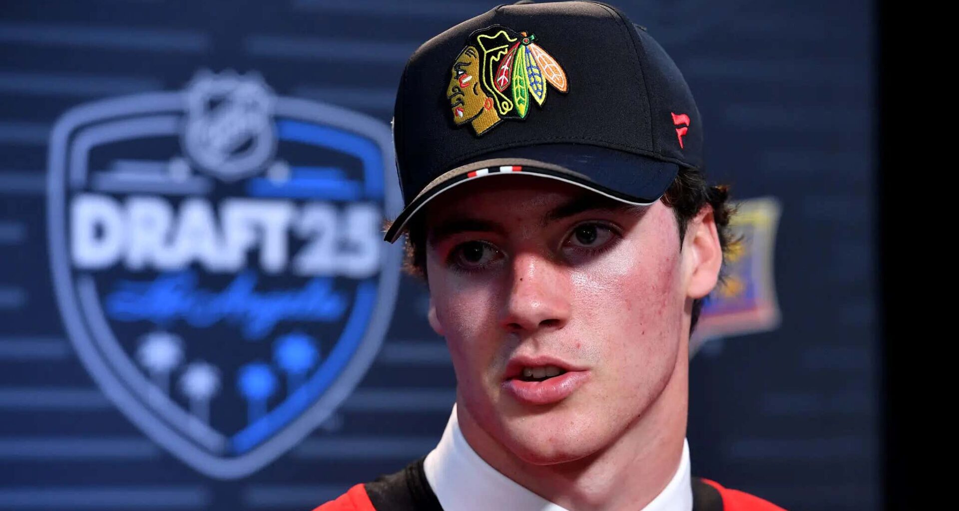 Chicago Blackhawks 1st Round Draft Pick Is Playing High School Football This Fall, Throws 4 Touchdowns In Season Opener