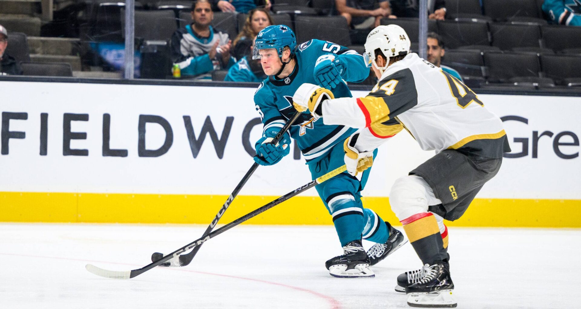 San Jose Sharks forward Ethan Cardwell