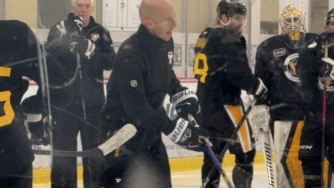 Pittsburgh Penguins coach Dan Muse