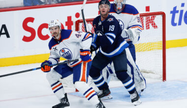 Jonathan Toews Looks Comfortable in Preseason & Winnipeg Jets Debut After 2-Season Hiatus - The Hockey Writers - Winnipeg Jets