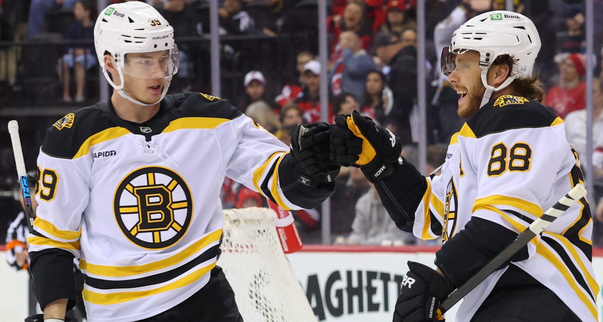Bruins' David Pastrnak Continues Ridiculous Season In Win Vs Devils