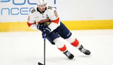 Florida's Aleksander Barkov has surgery, could miss entire season with knee injury