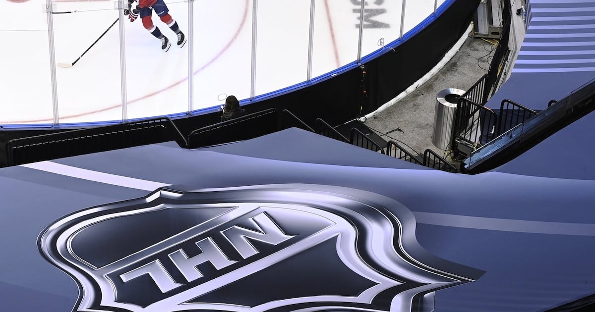 Fake stories about hockey stars tied to foreign clickbait network