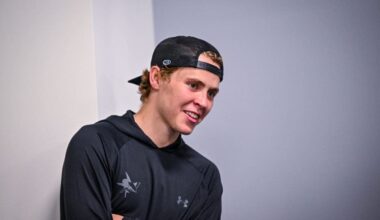 Smith Says Plan Is To Play Mostly Wing for Sharks This Year