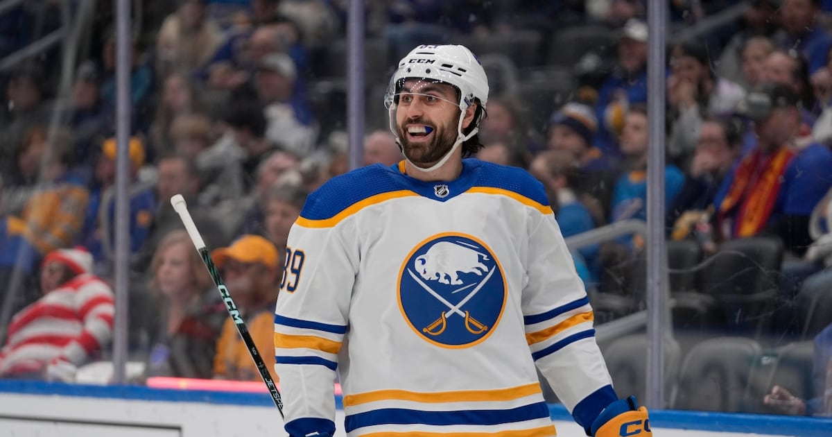 Buffalo Sabres, Alex Tuch have desire to reach extension, but ‘aren’t in same ballpark’
