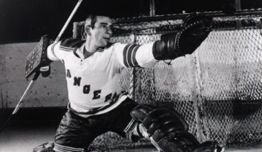 NHL goalie Eddie Giacomin went from pariah to fan favourite