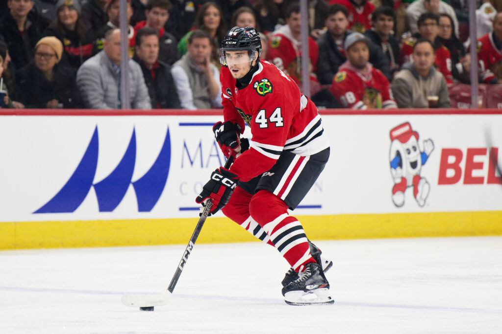 Chicago Blackhawks Sign Wyatt Kaiser