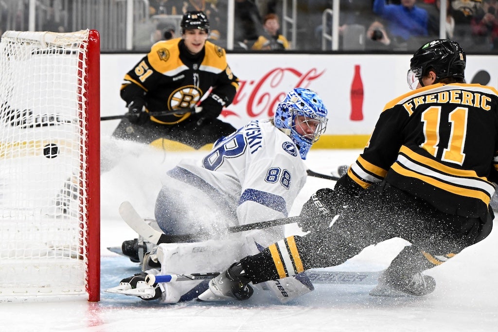 Bruins hammer Lightning for six goals in home-ice victory - 98.5 The Sports Hub