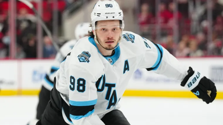 Maple Leafs have their eyes on $68 million Mammoth star defenseman, per insider image