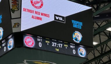 Puck drops Saturday for Wings Alumni vs. United Way hockey game