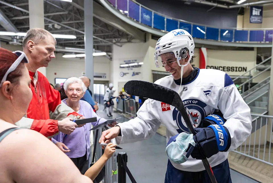 Photo by Danny Truong