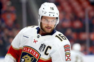 Aleksander Barkov’s injury sparks social media frenzy as Panthers fans react
