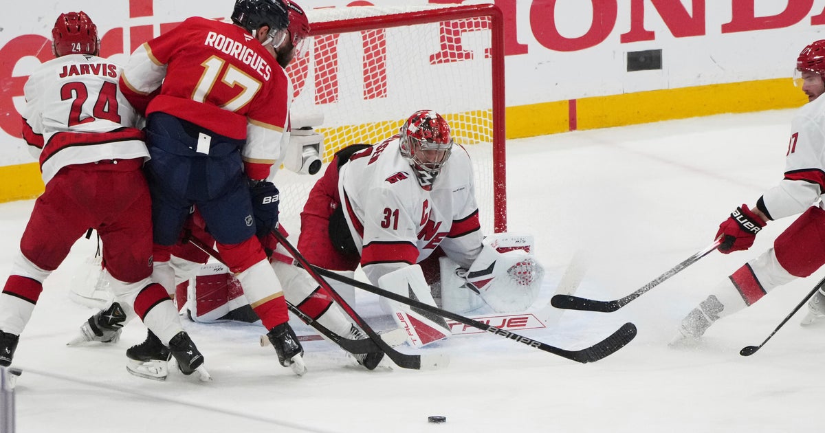 Hurricanes stave off elimination, beat Panthers 3-0 in Game 4