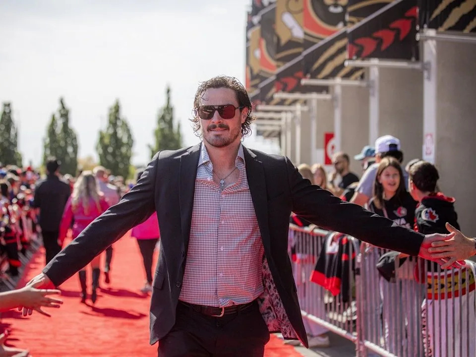 Zack MacEwen walked the red carpet, greeting fans Sunday.