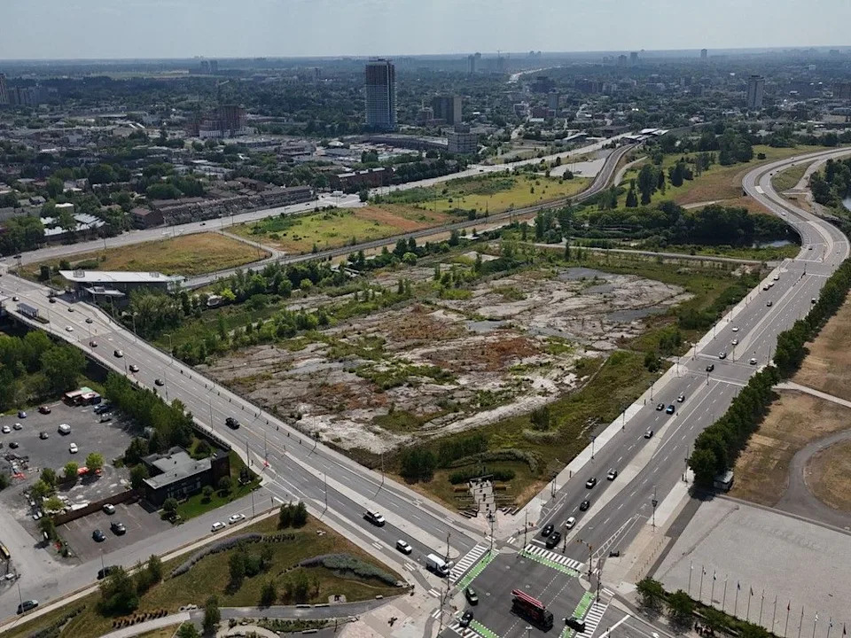  The Ottawa Senators and the National Capital Commission announced in August that they have reached an agreement for the purchase and sale of land parcels totalling approximately 11 acres at LeBreton Flats.