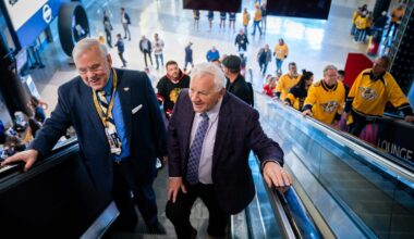 Nashville Predators inducting Terry Crisp, Pete Weber in Golden Hall