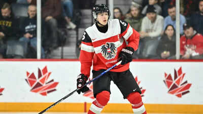 NHL Insider hints at Canadiens’ outlook on former 5th-overall pick David Reinbacher