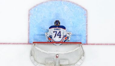 How Stuart Skinner can achieve his lofty goals for the 2025–26 season